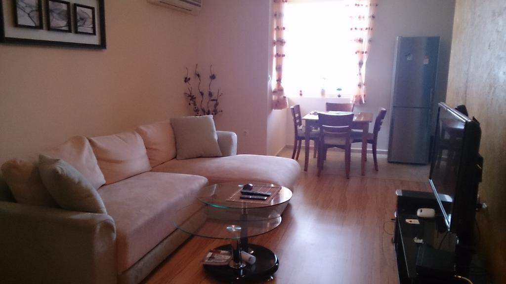 Geri Apartment Бургас Номер фото
